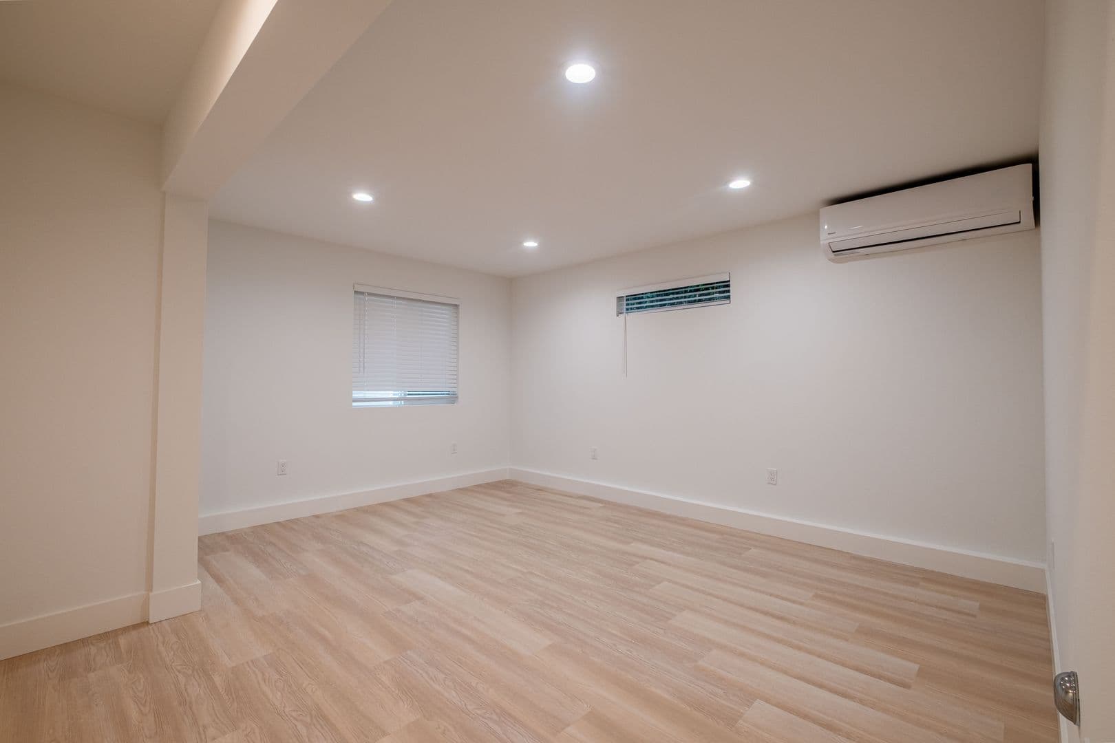 Redondo Beach Apartment: 2107 Pullman Lane
