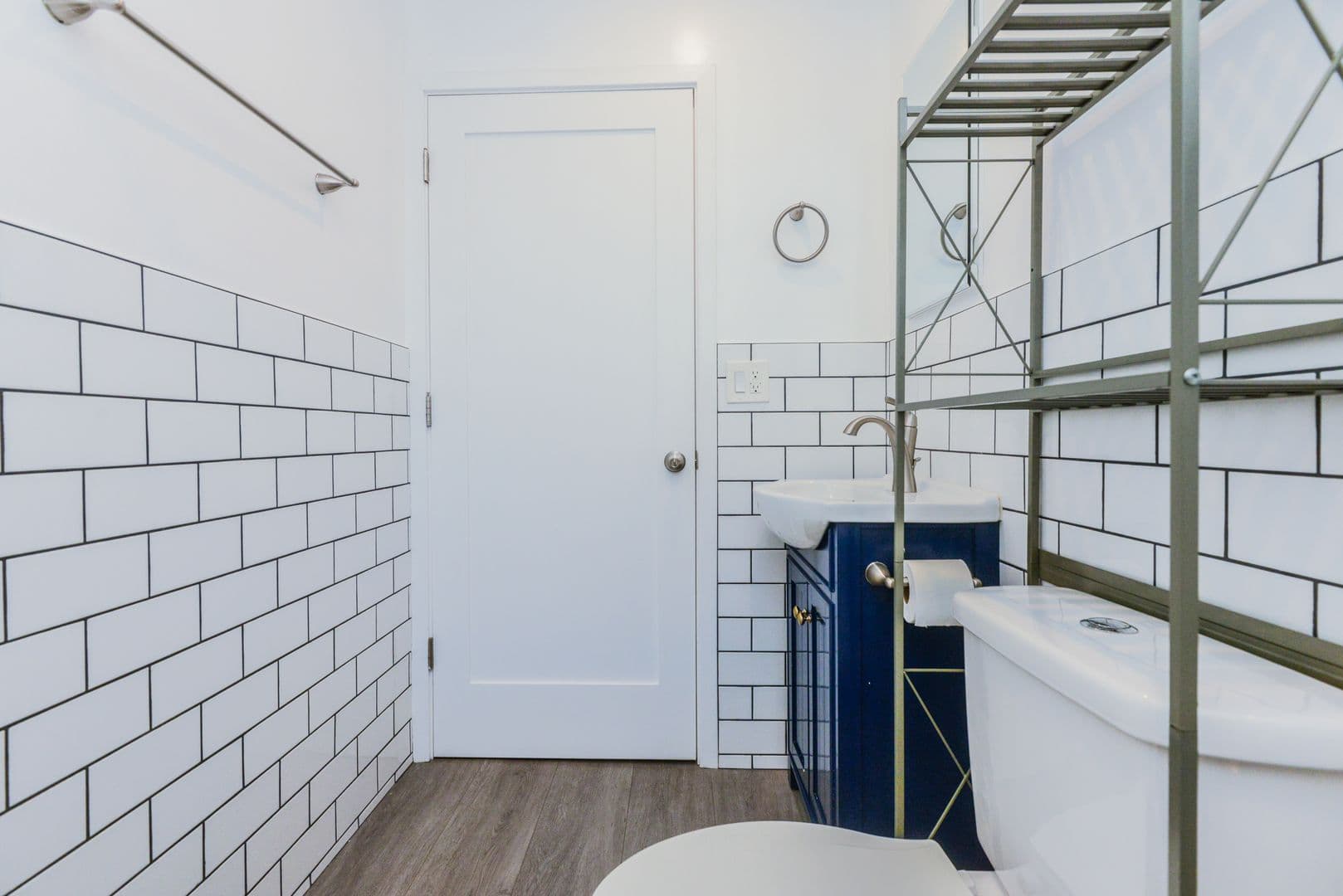 Los Angeles Apartment: 8972 W 24th St
