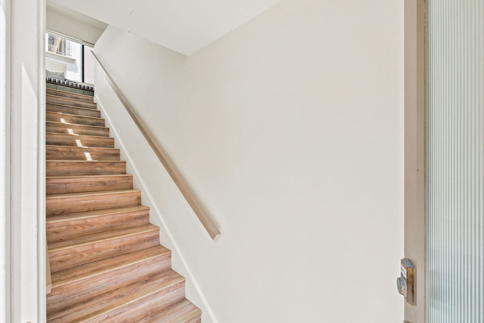 Marina del Rey Apartment: 21-23 Privateer Street