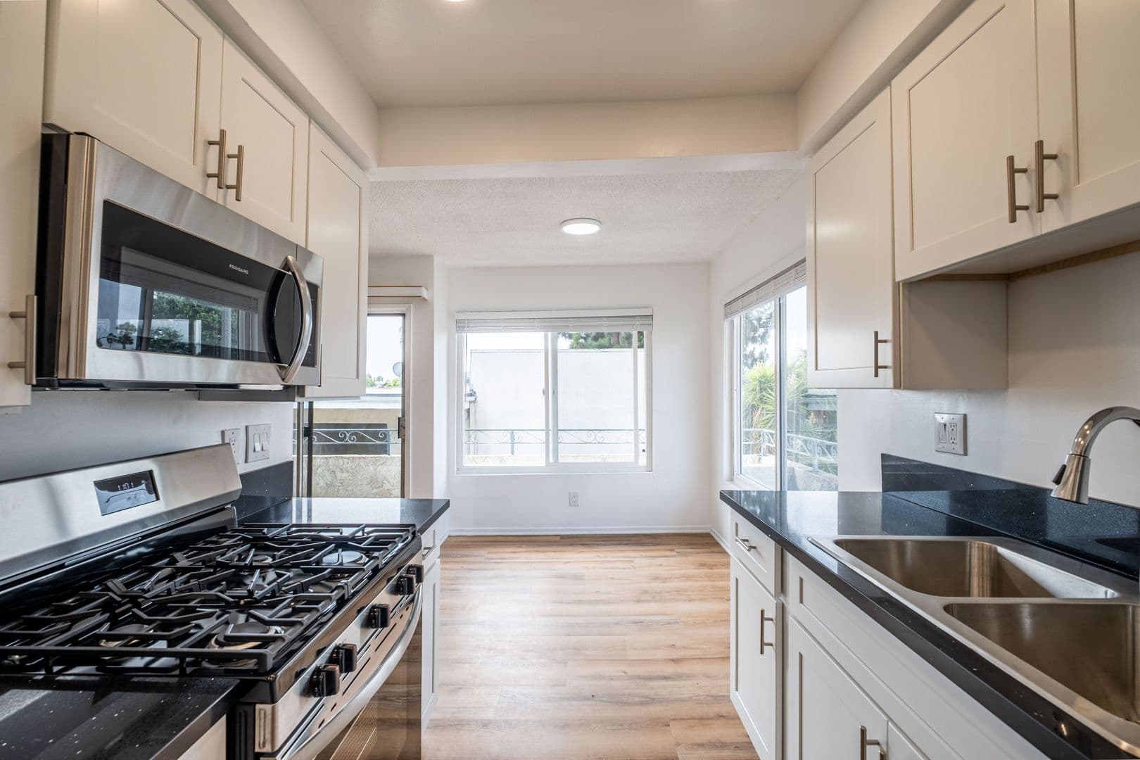Los Angeles Apartment: 1426 N. Fairfax Avenue