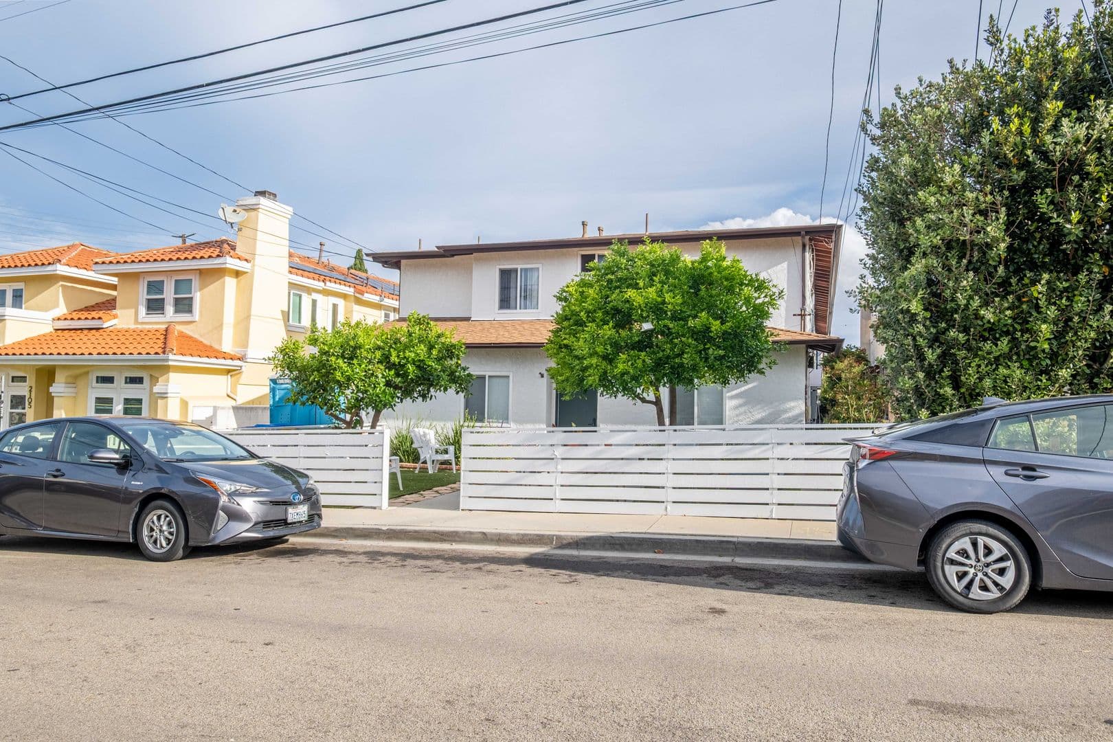 Redondo Beach Apartment: 2107 Pullman Lane
