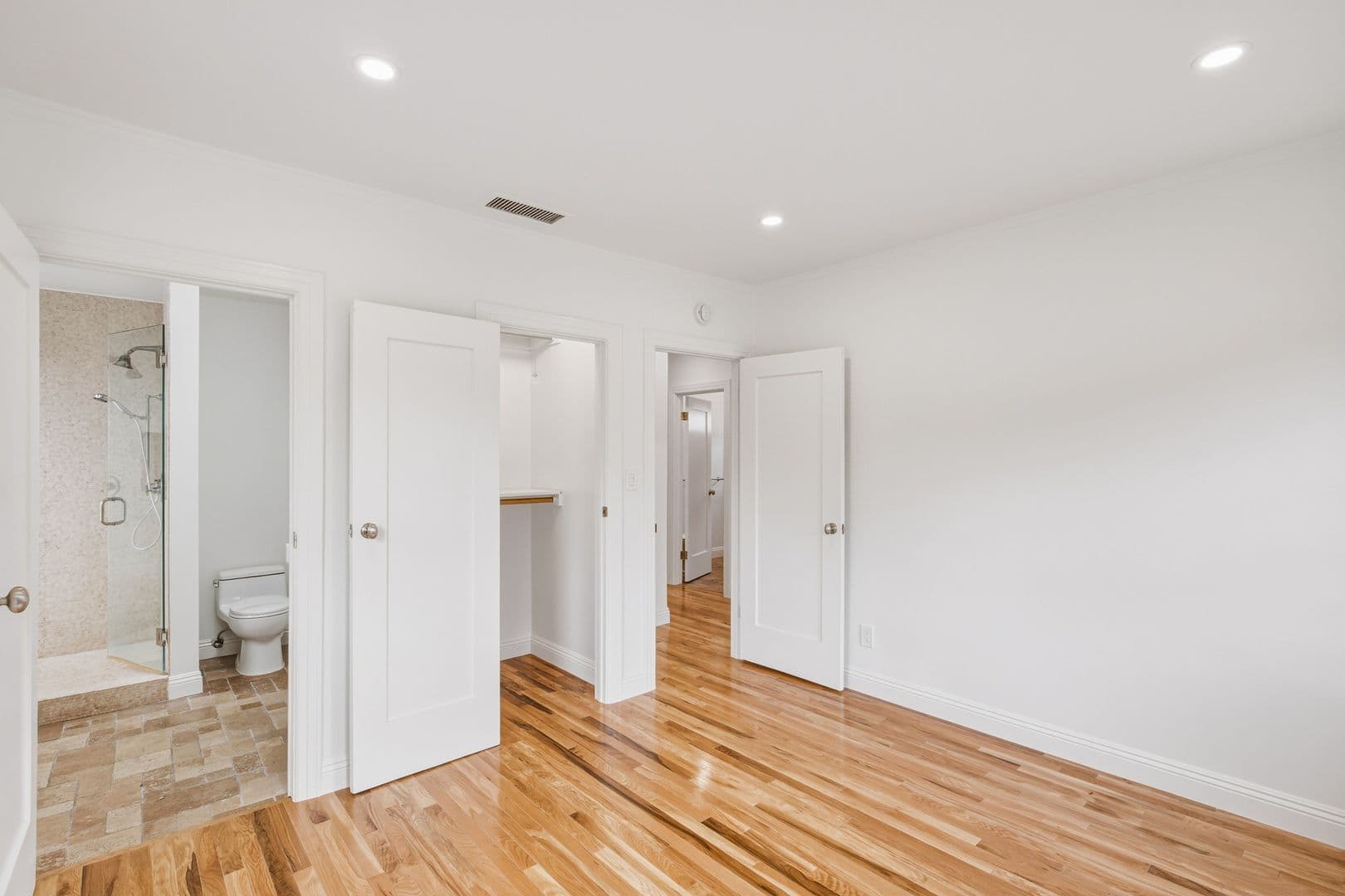 Los Angeles House: 525 N Crescent Heights