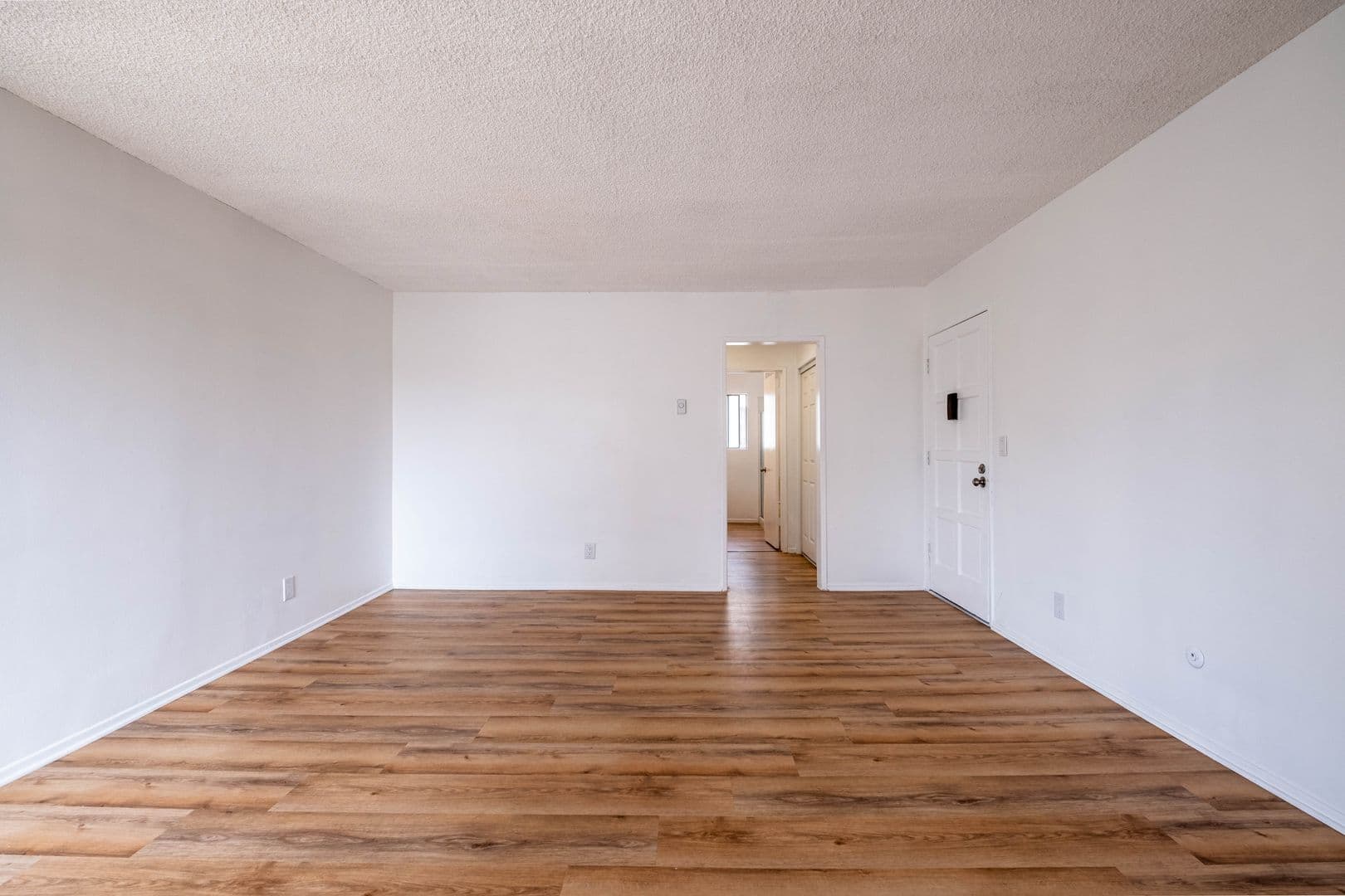 Los Angeles Apartment: 1426 N. Fairfax Avenue