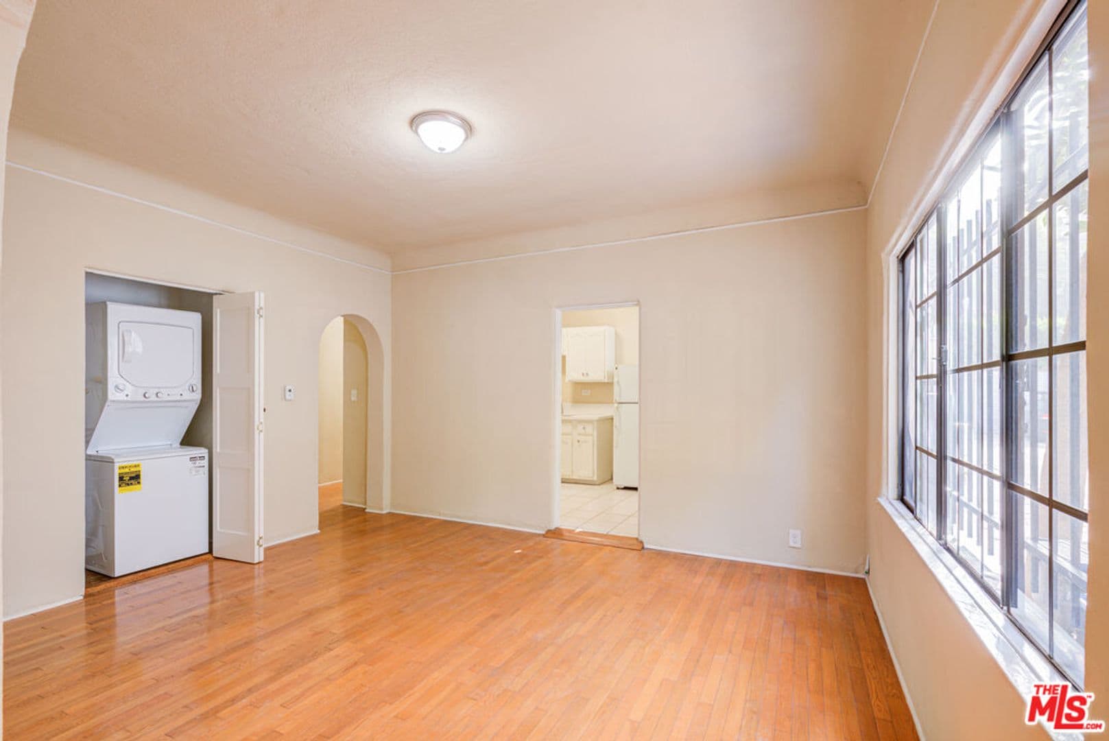 Los Angeles Apartment: 1492 Silver Lake Blvd