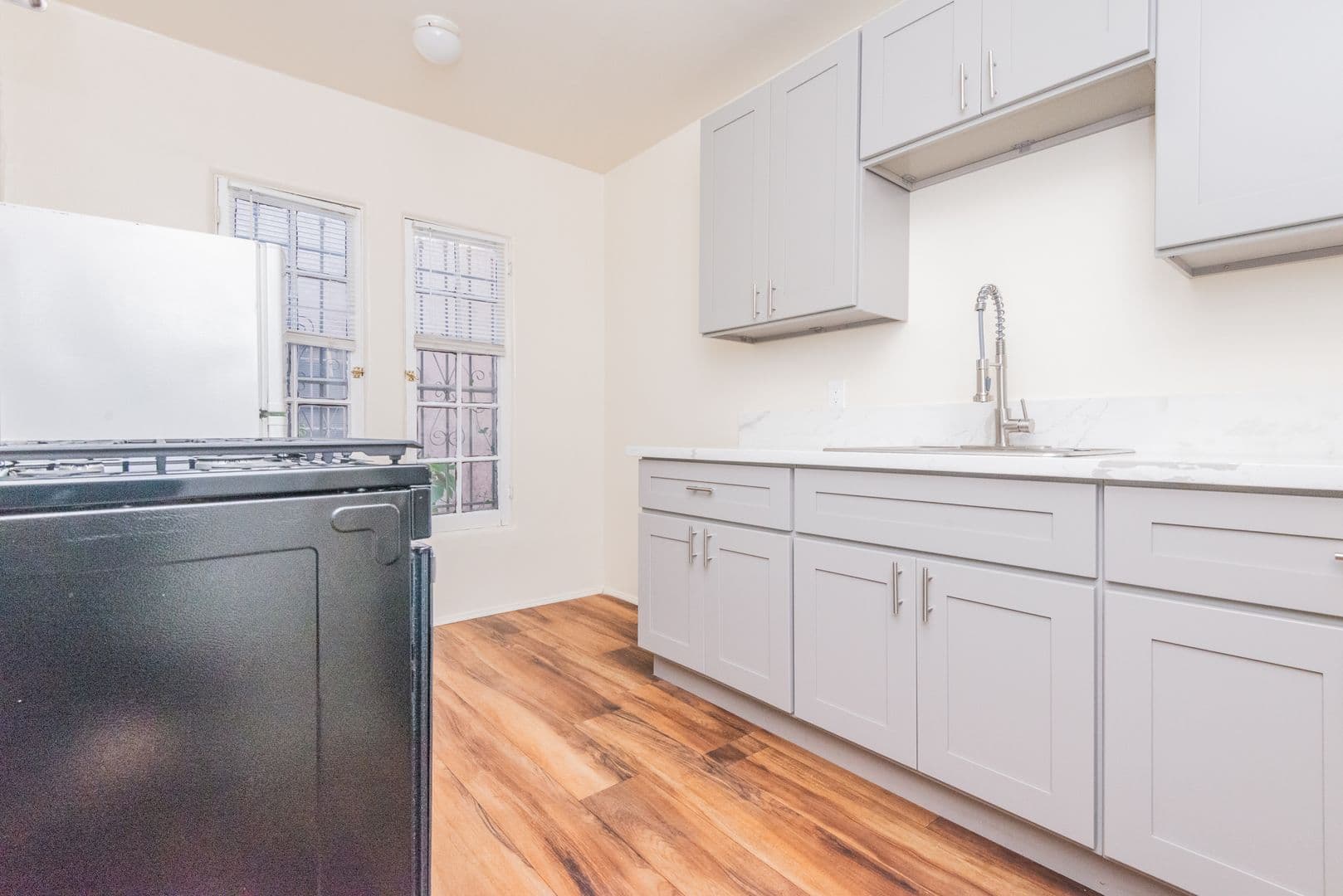 Los Angeles Apartment: 1225 North Citrus Ave.