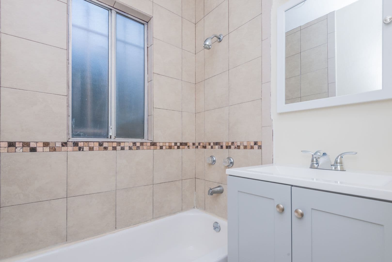 Los Angeles Apartment: 1225 North Citrus Ave.