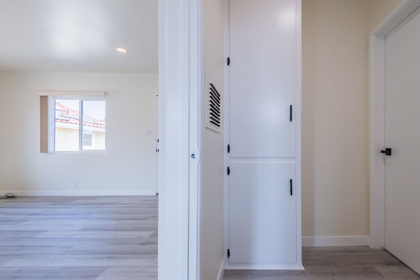 Redondo Beach Apartment: 2107 Pullman Lane
