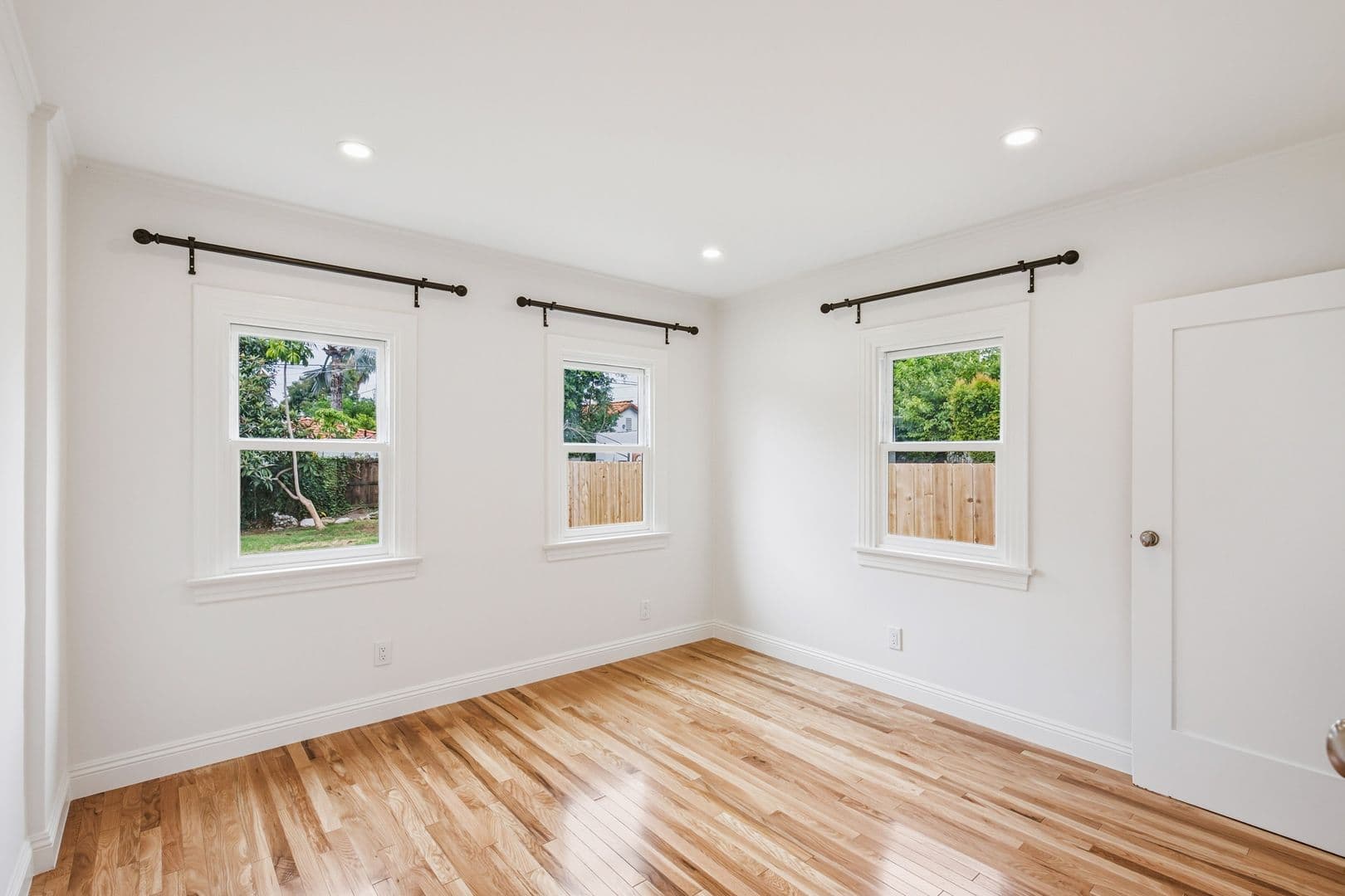 Los Angeles House: 525 N Crescent Heights