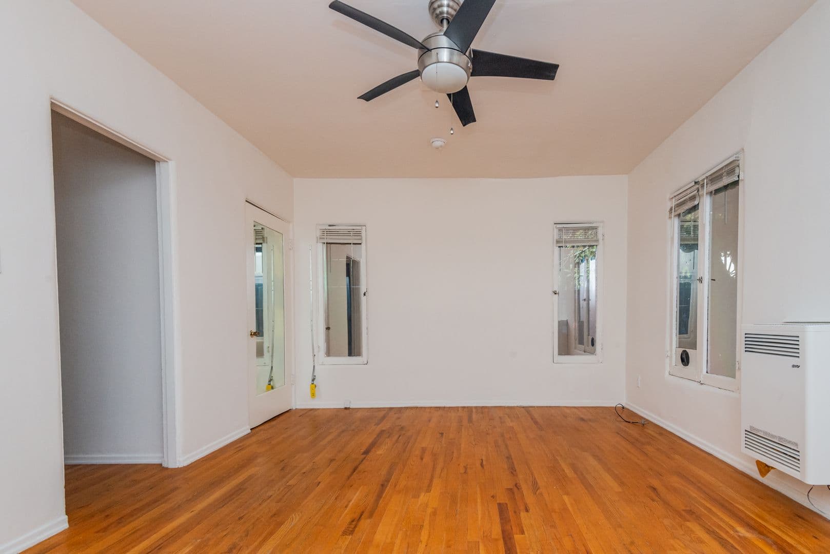 Los Angeles Apartment: 1225 North Citrus Ave.