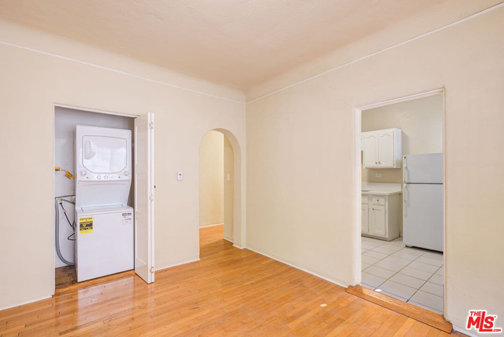 Los Angeles Apartment: 1492 Silver Lake Blvd