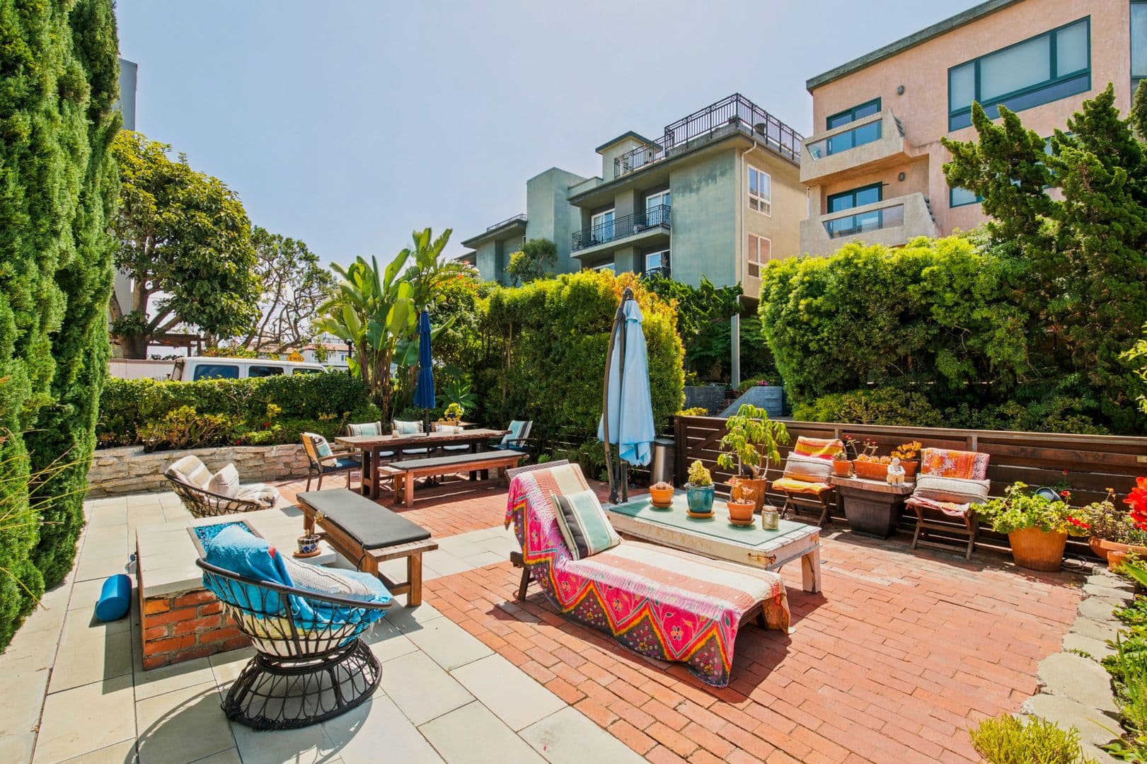 Marina del Rey Apartment: 21-23 Privateer Street