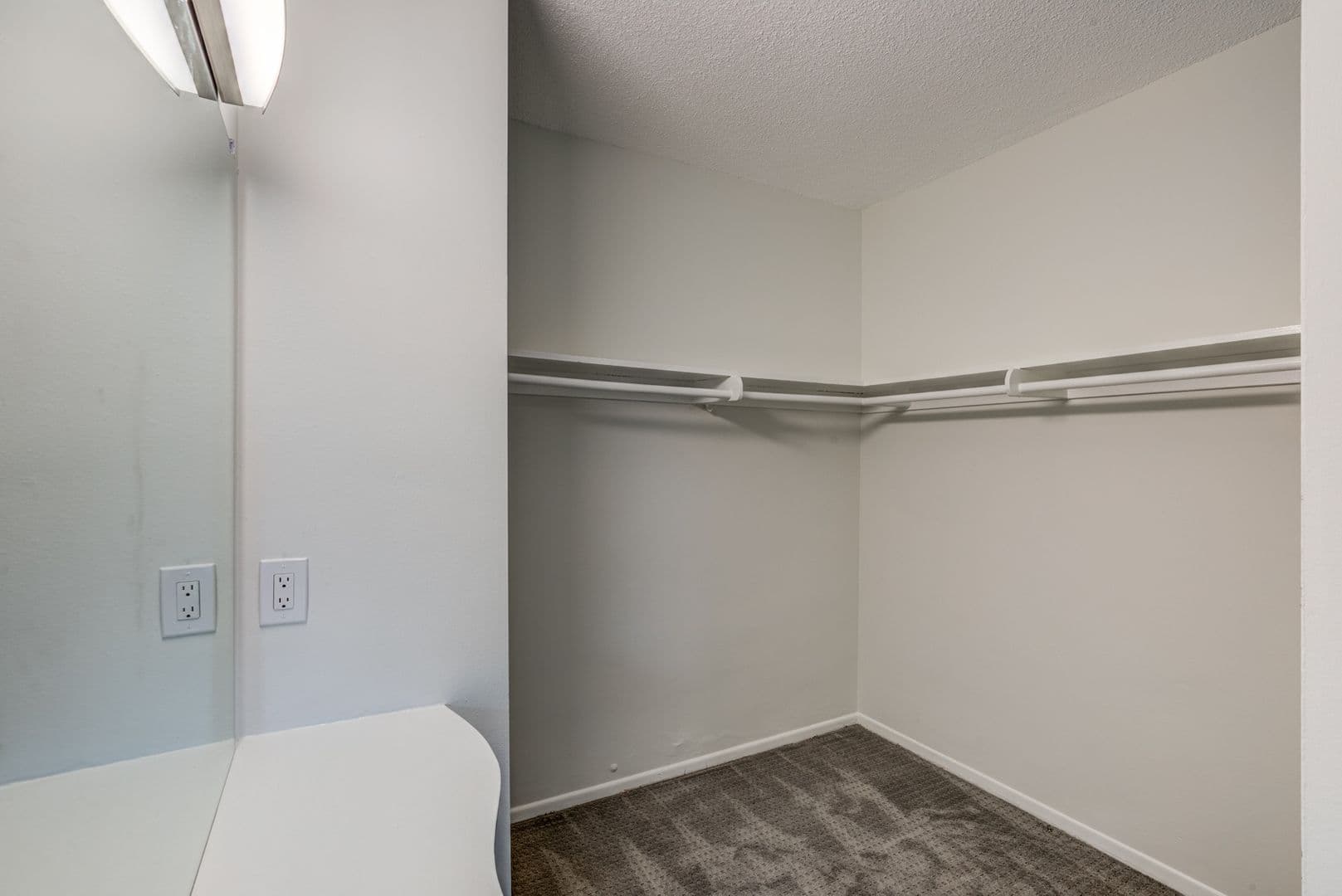 Venice Apartment: 2320 - 2322 Ocean Avenue