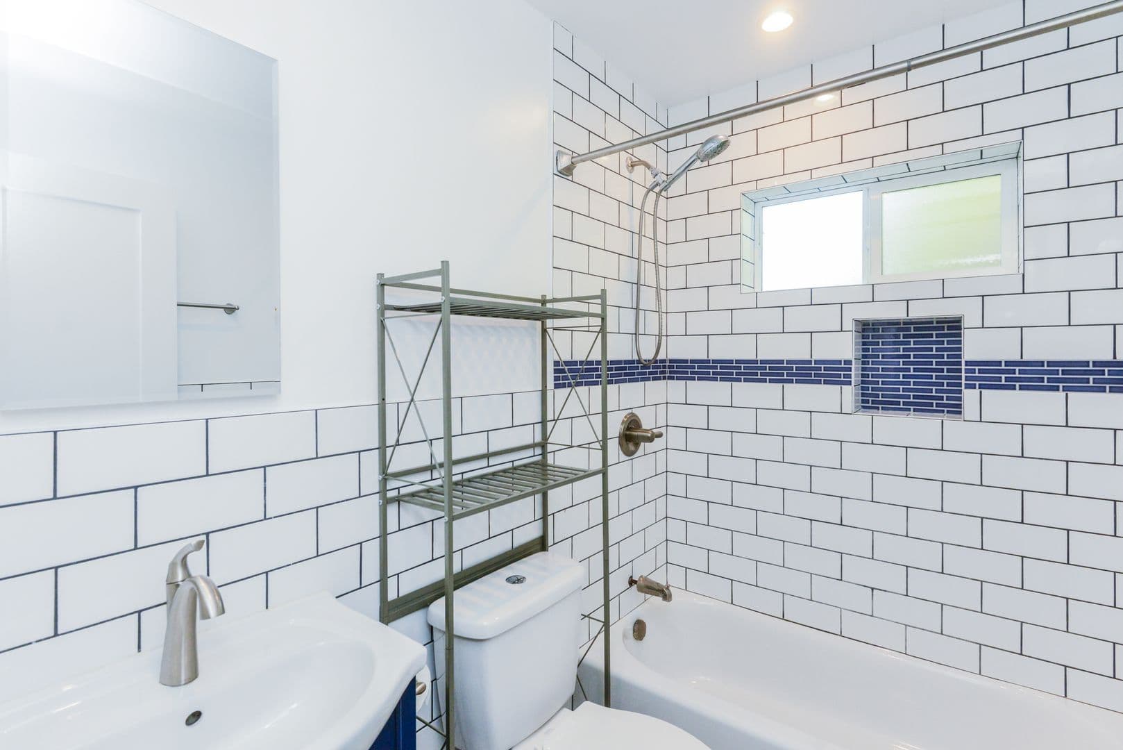 Los Angeles Apartment: 8972 W 24th St