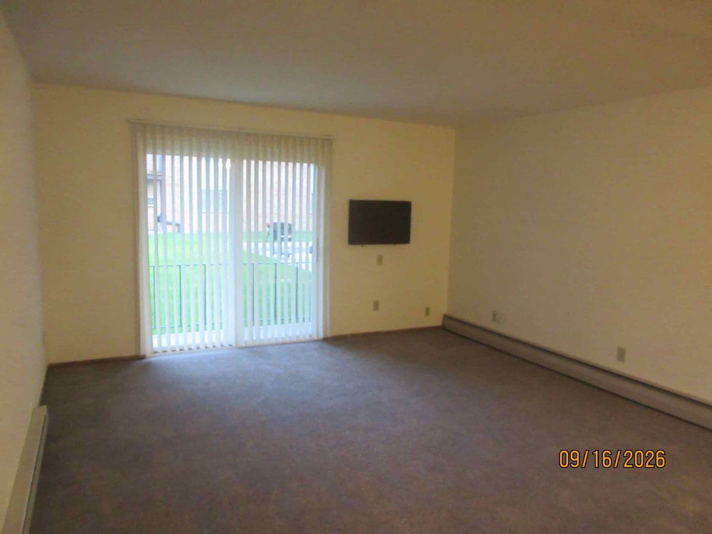 Milwaukee Apartment: 8750 W. Mill Rd.