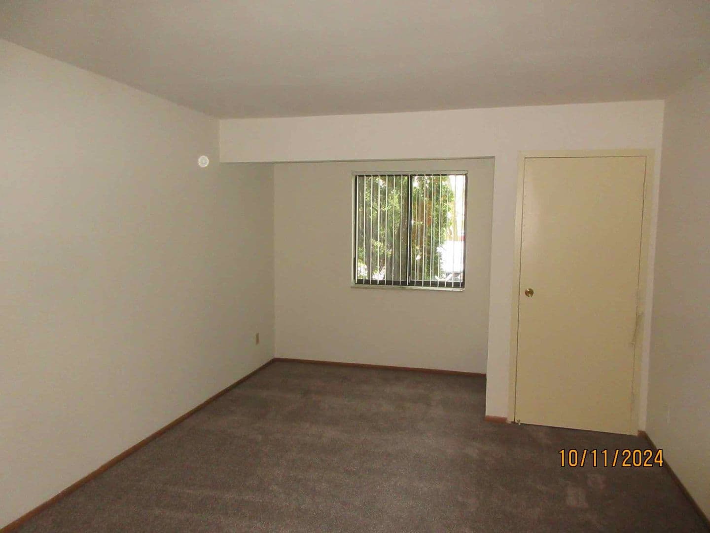 Germantown Apartment: N111 W15784 Vienna Court # 2
