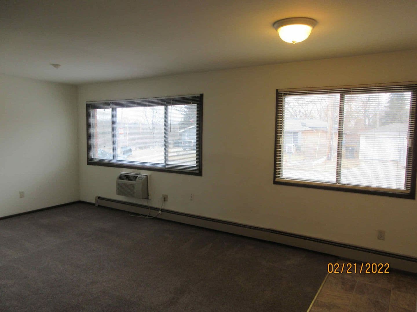 Milwaukee Apartment: 4780 N. 118th St.