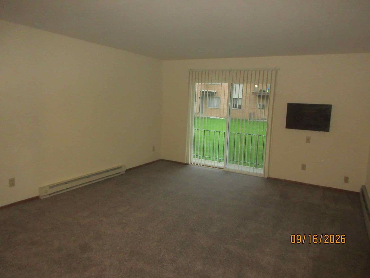 Milwaukee Apartment: 8750 W. Mill Rd.