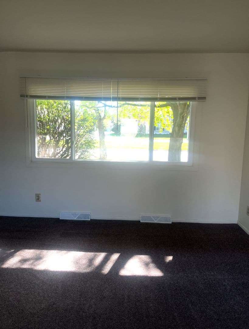 Grafton Townhome: 1841 1st Avenue