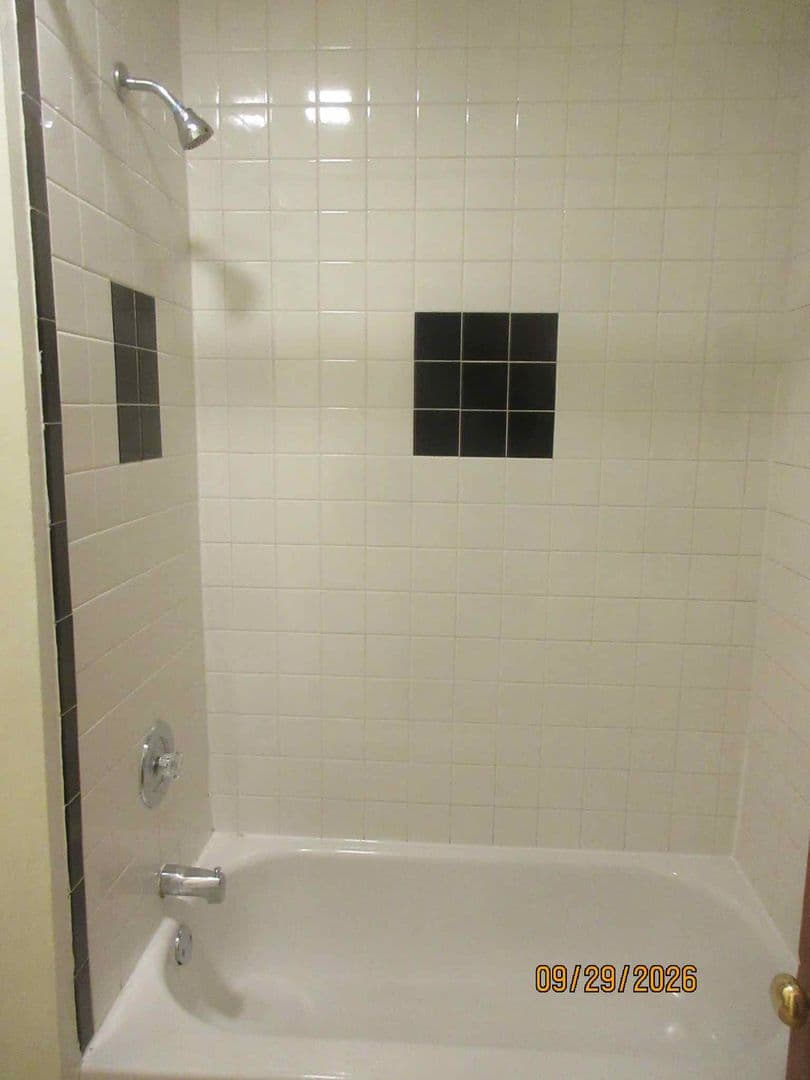 Milwaukee Apartment: 901 E. Clarke St.