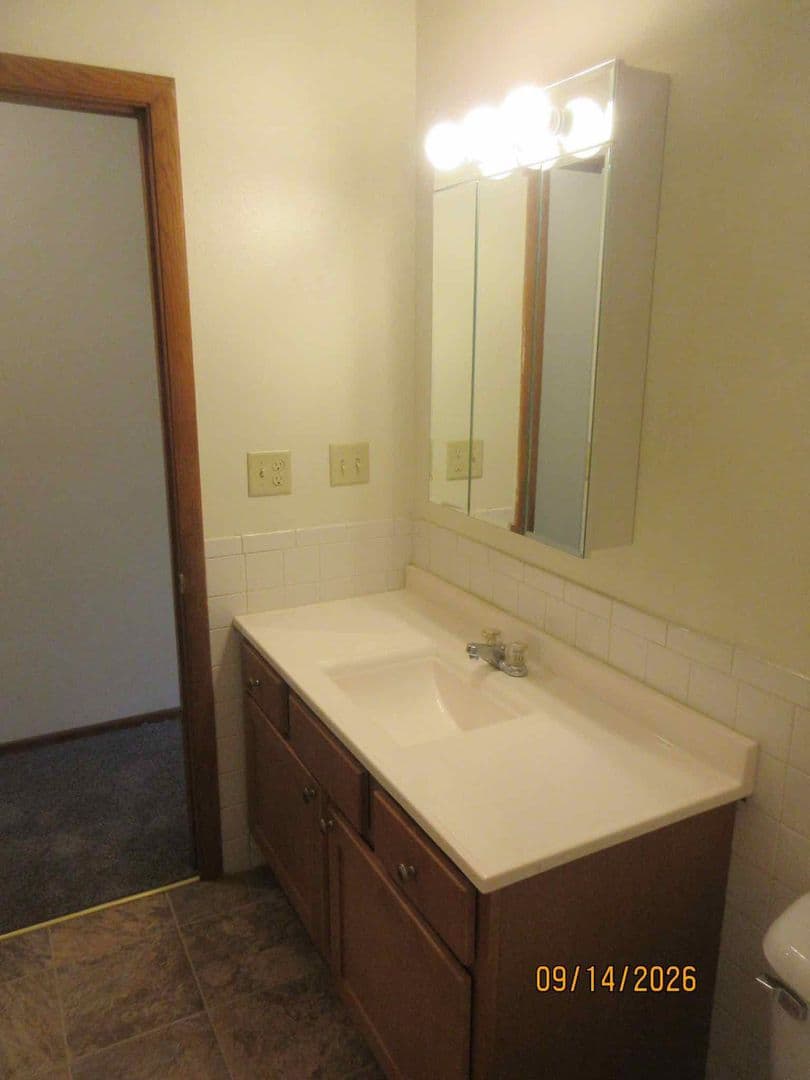 Milwaukee Apartment: 8750 W. Mill Rd.