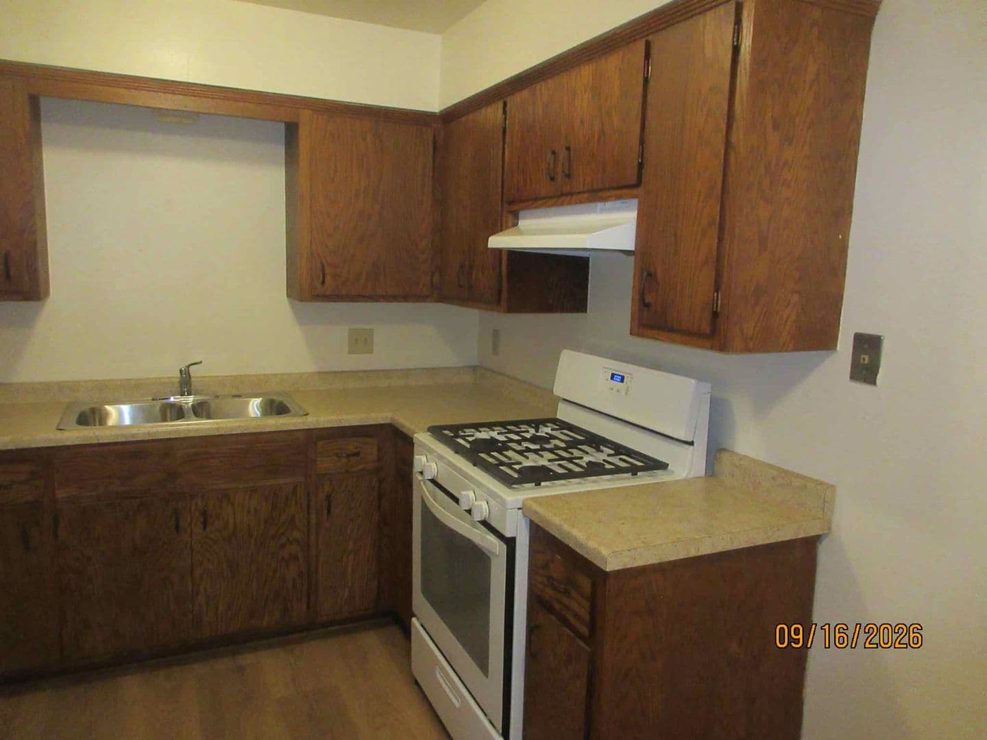 Milwaukee Apartment: 8750 W. Mill Rd.