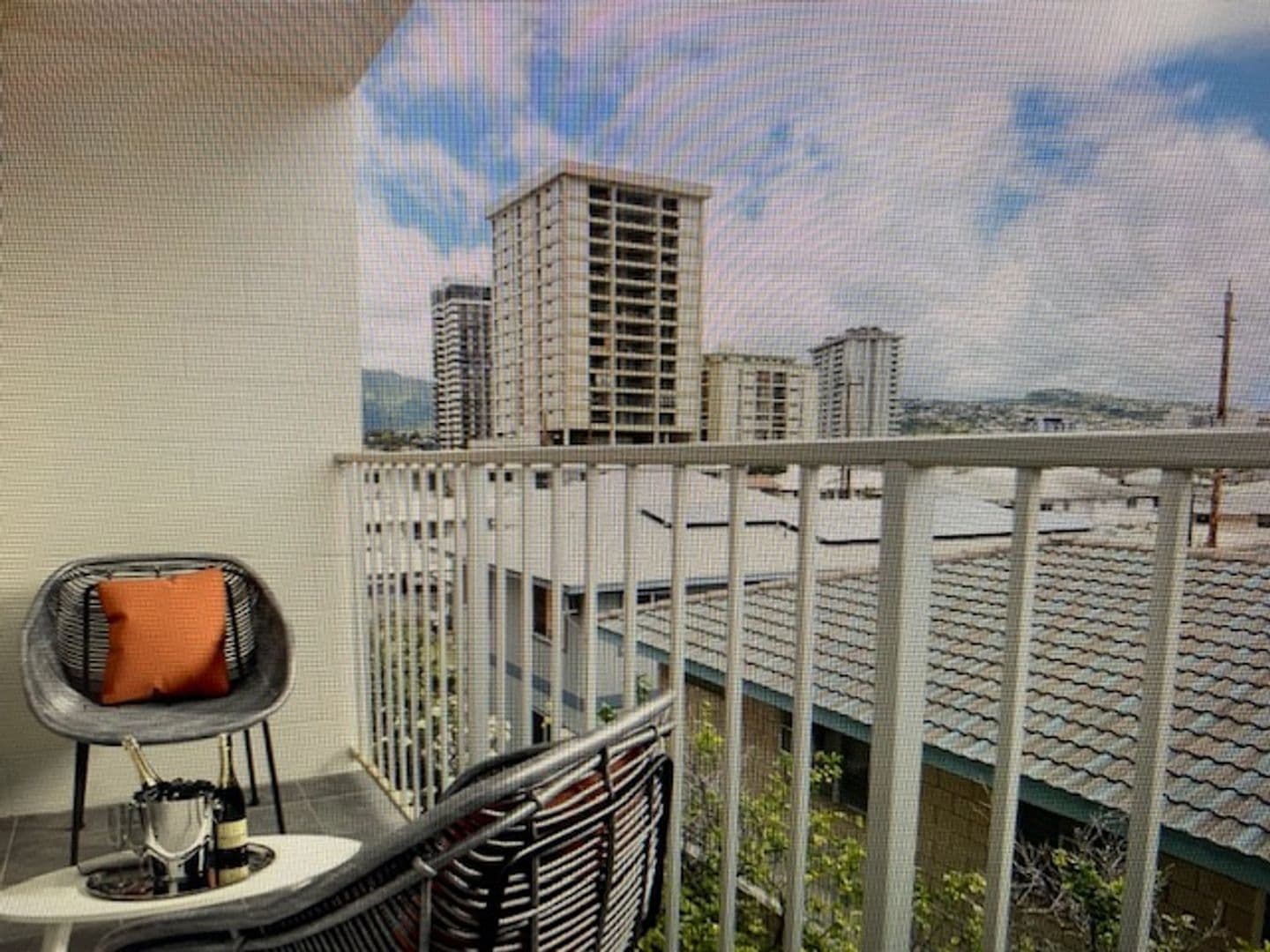Honolulu House: 2122 Lime Street Unit #404
