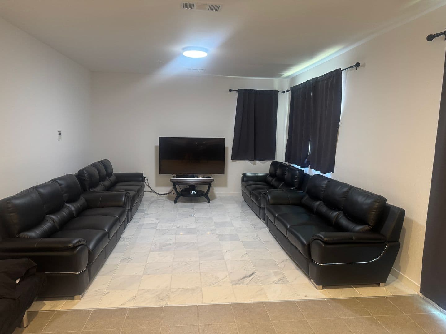 Fairfield House: 1401 Jamboree Drive