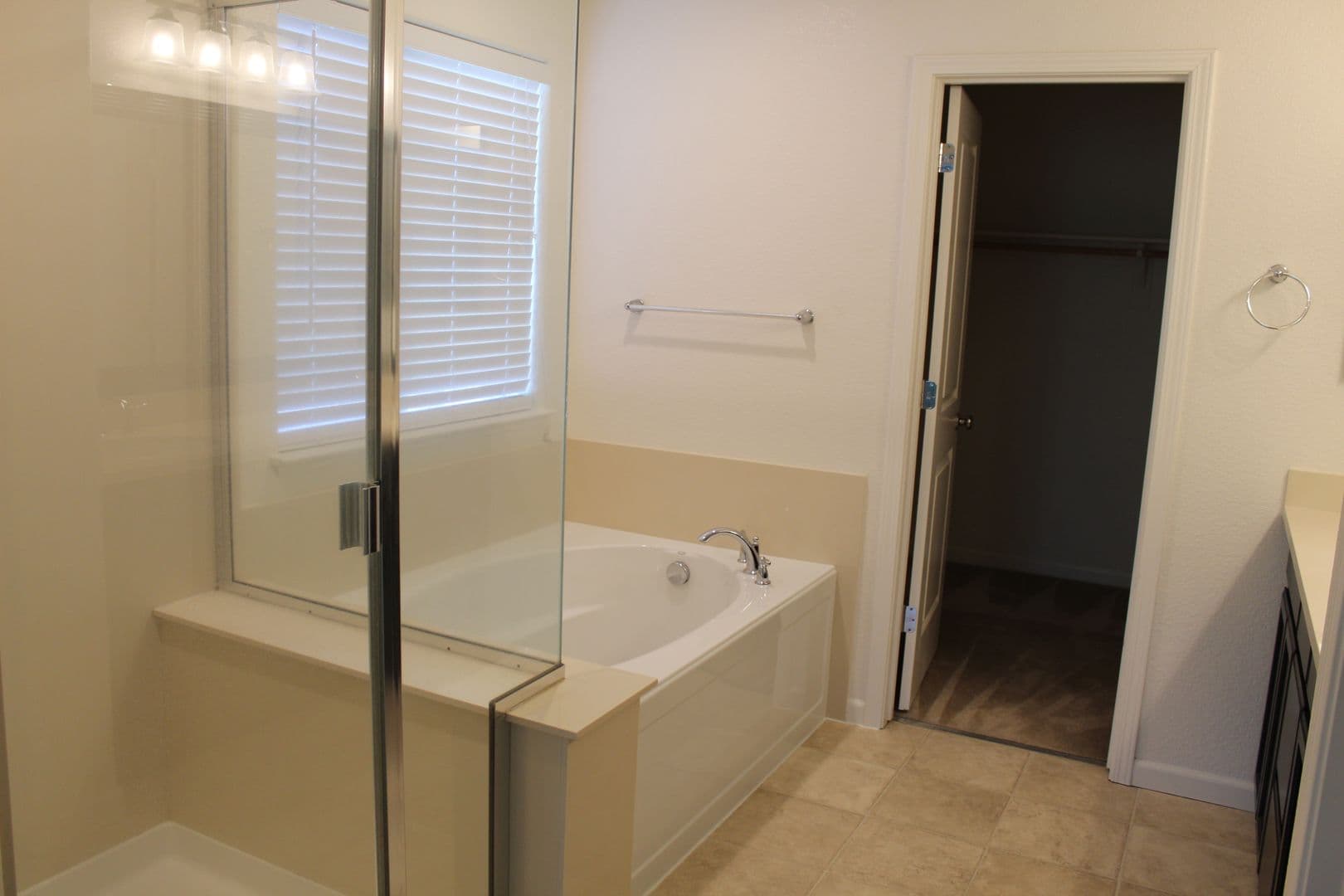 Dixon House: 1280 Cornell Dr