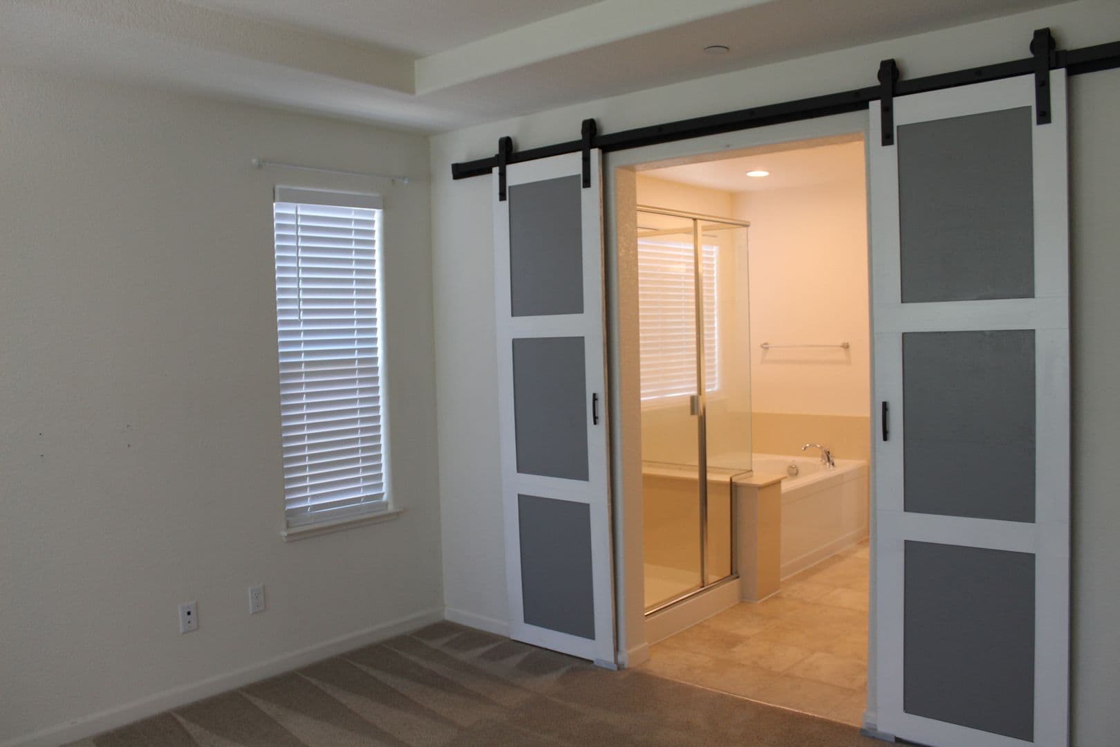 Dixon House: 1280 Cornell Dr