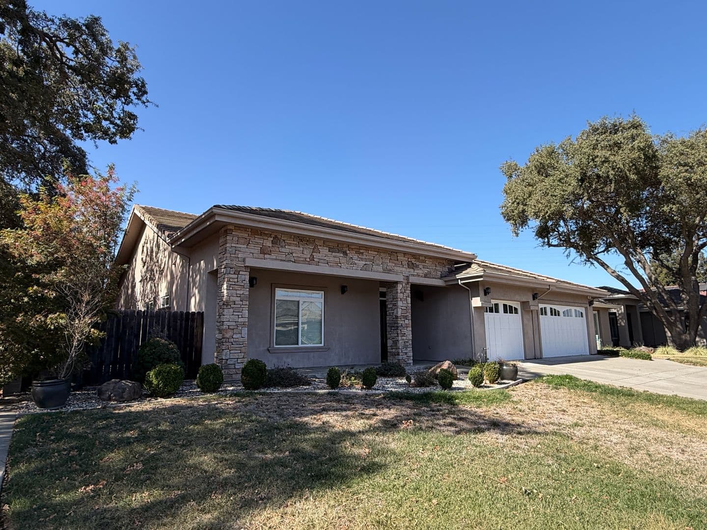 Vacaville House: 613 Arlene Court
