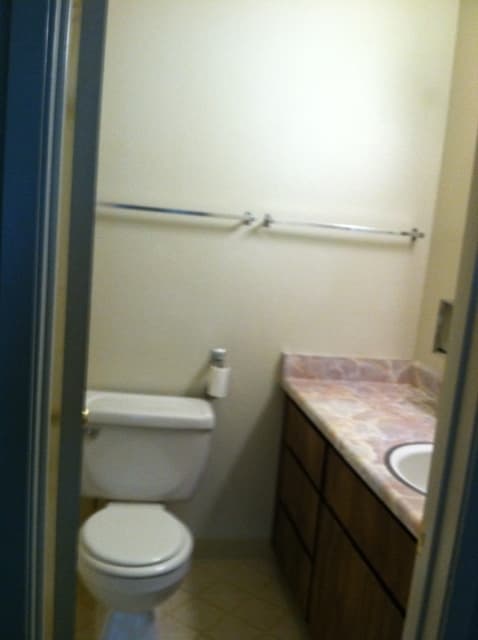 Fairfield House: 747 E. Tabor Avenue #4