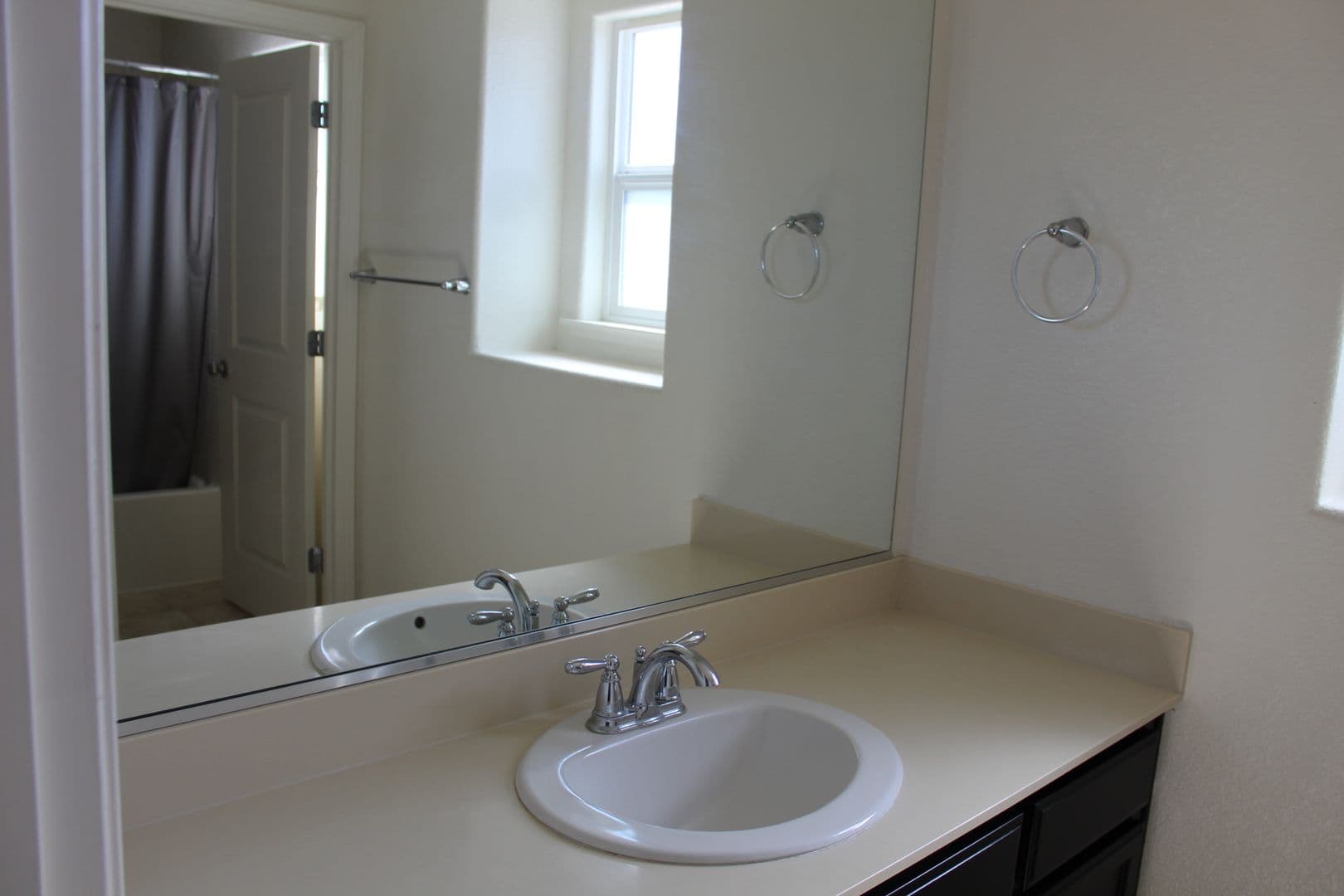 Dixon House: 1280 Cornell Dr