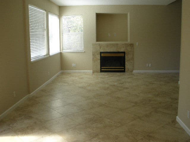 Vacaville House: 605 Blarney Circle
