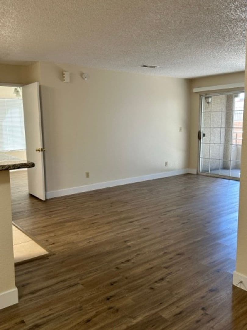 Las Vegas Condo: 2200 S Fort Apache Rd., #1028
