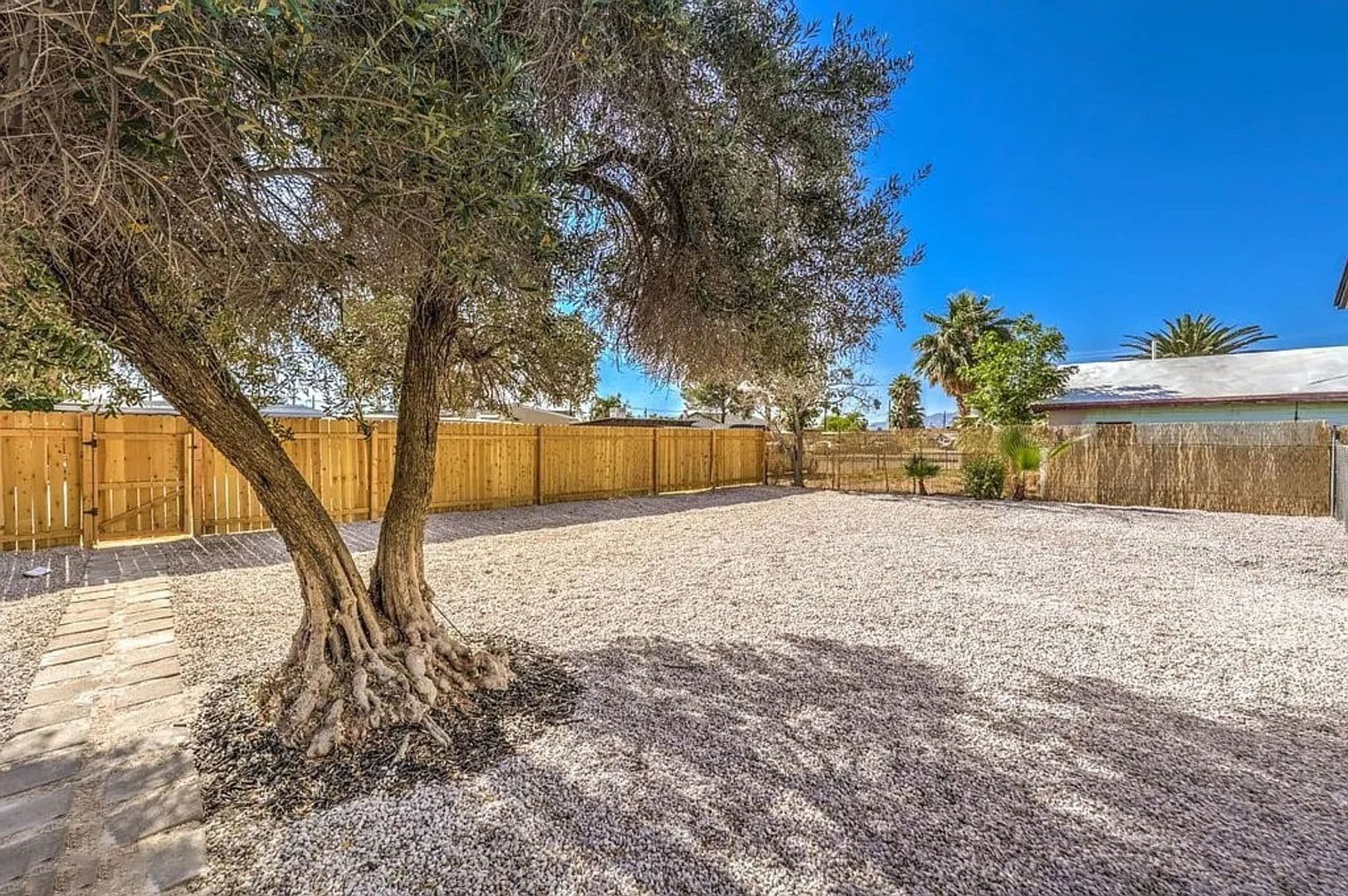 Las Vegas House: 1150 June Ave