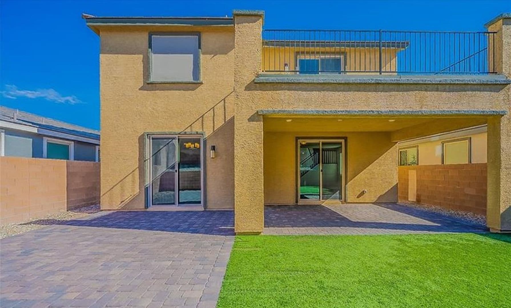 Henderson House: 3159 Hazy Hills Ave.