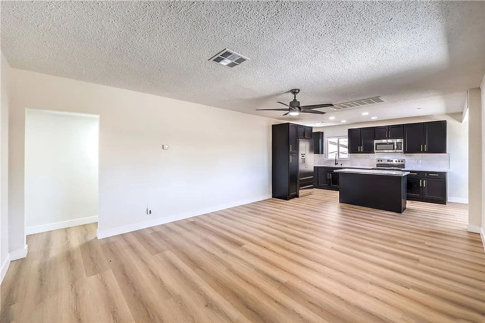 Las Vegas House: 1150 June Ave