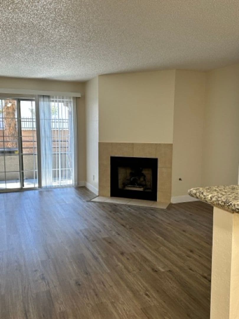 Las Vegas Condo: 2200 S Fort Apache Rd., #1028