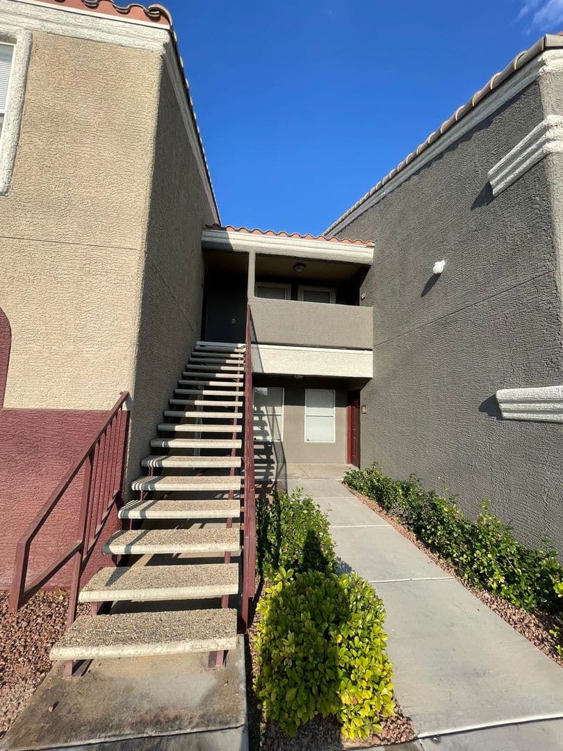 Las Vegas Condo: 5055 W Hacienda Ave #2094