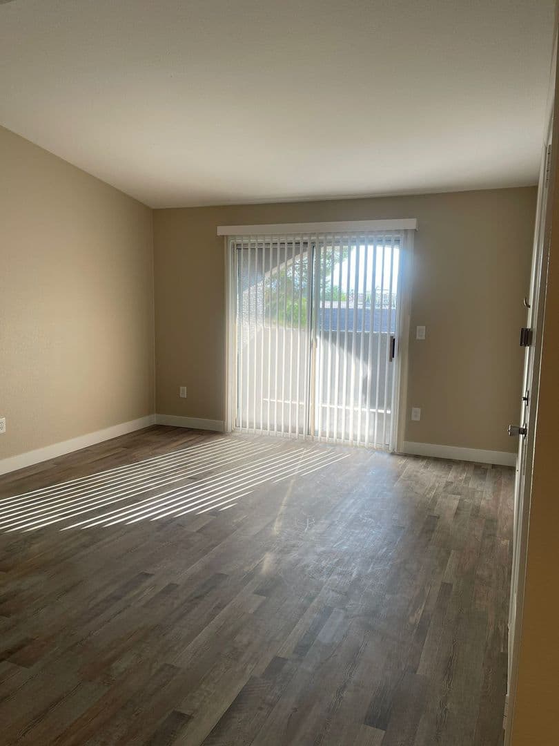 Las Vegas Condo: 5055 W Hacienda Ave #2094