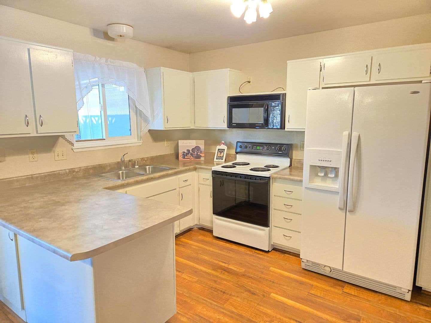 Las Vegas House: 6413 W Roy Rogers Dr.