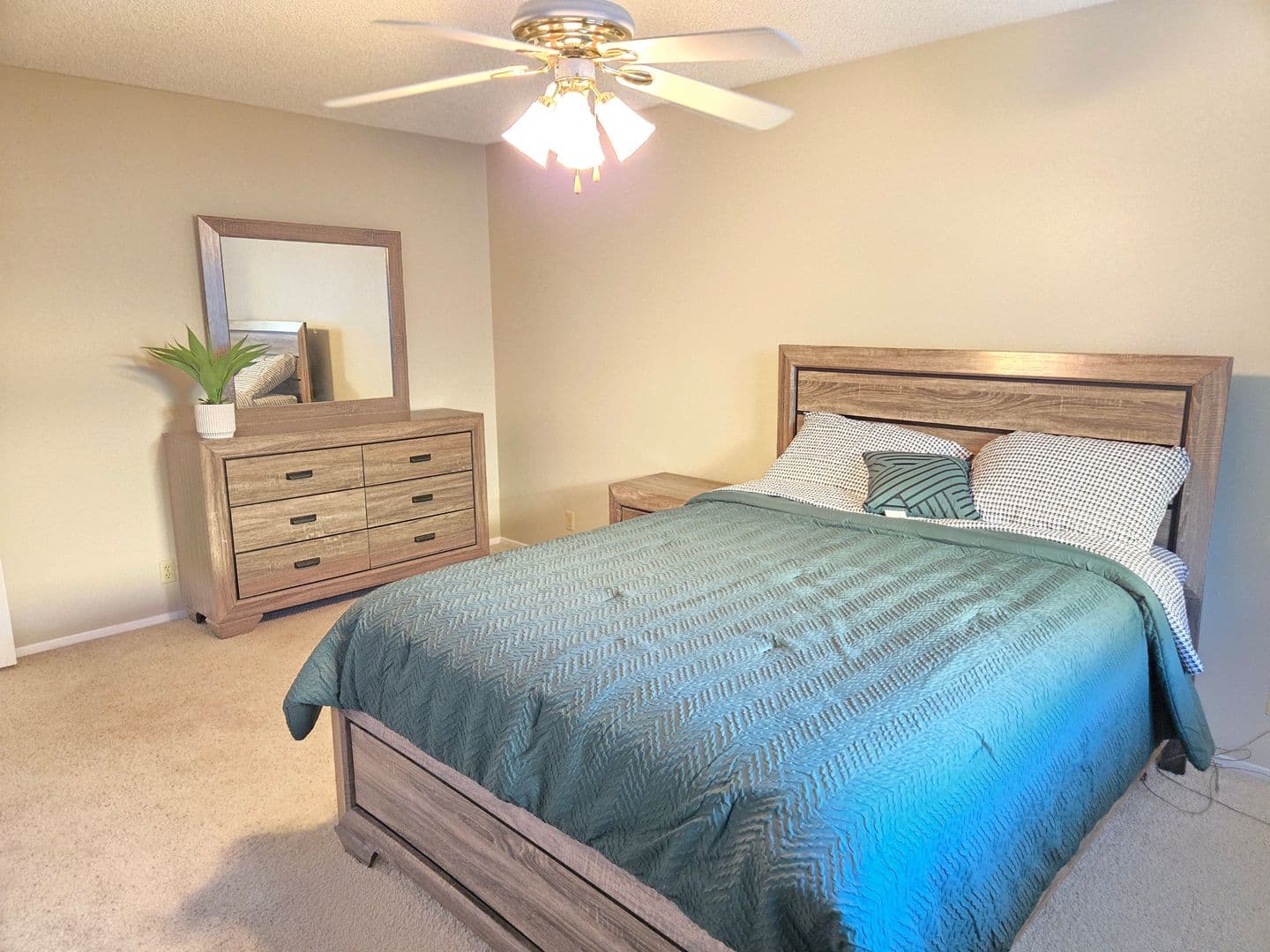 Las Vegas House: 6413 W Roy Rogers Dr.