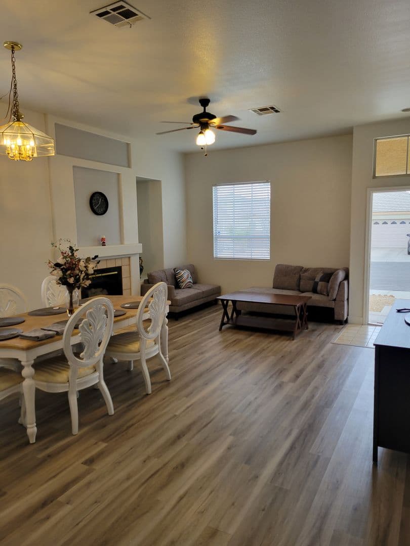 Las Vegas House: 3305 Hillingdon Ct