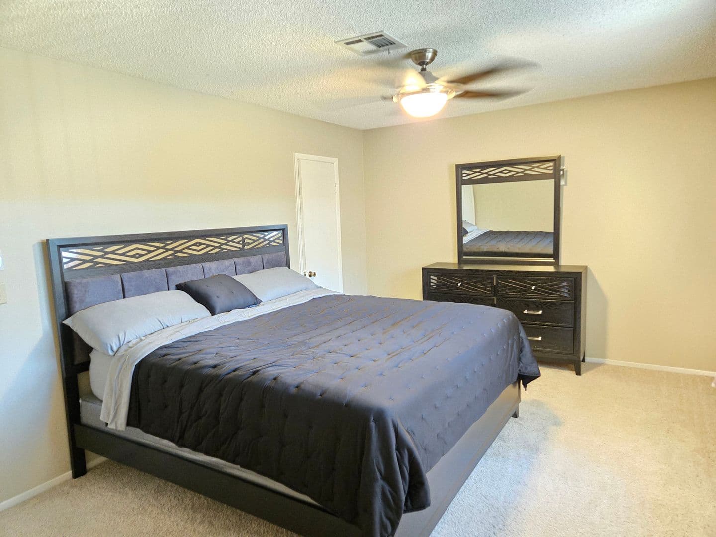 Las Vegas House: 6413 W Roy Rogers Dr.