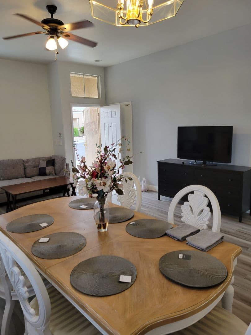Las Vegas House: 3305 Hillingdon Ct