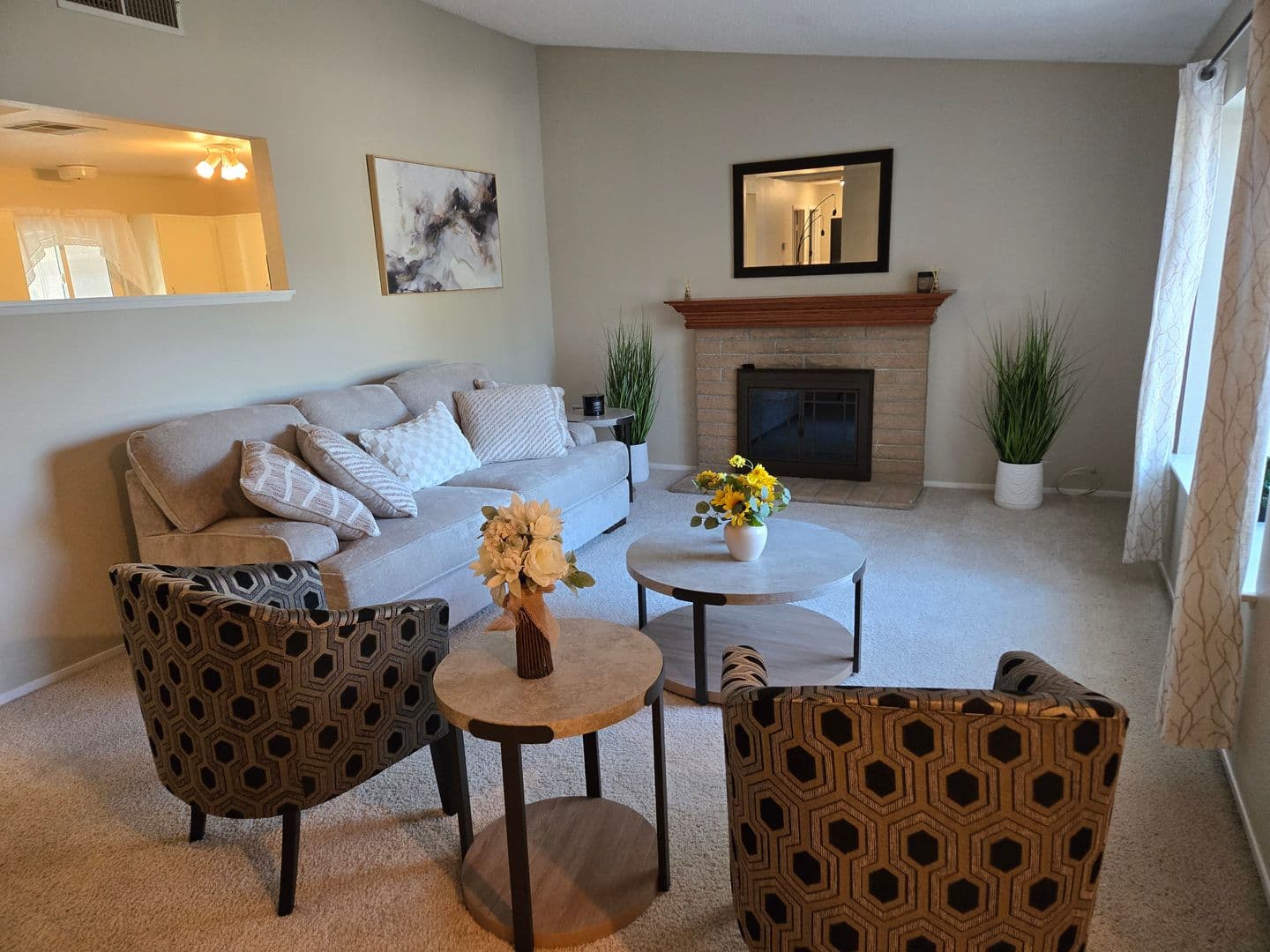 Las Vegas House: 6413 W Roy Rogers Dr.