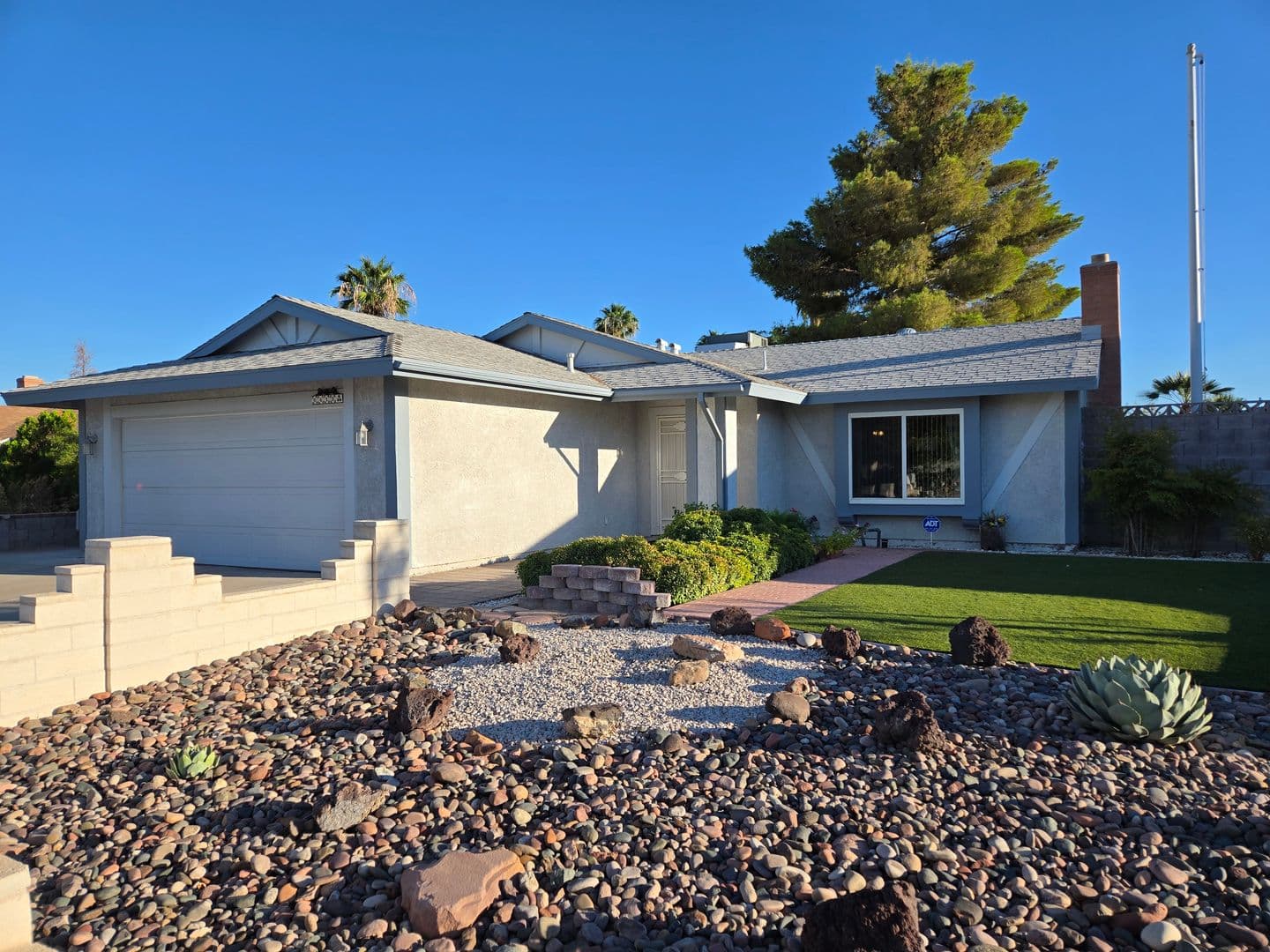 Las Vegas House: 6413 W Roy Rogers Dr.