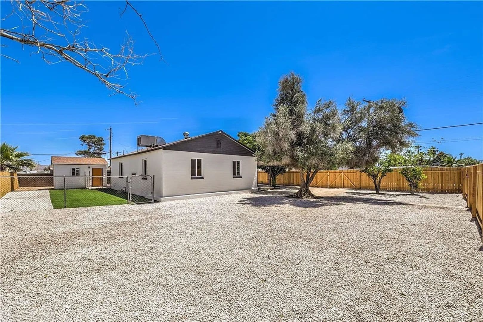 Las Vegas House: 1150 June Ave