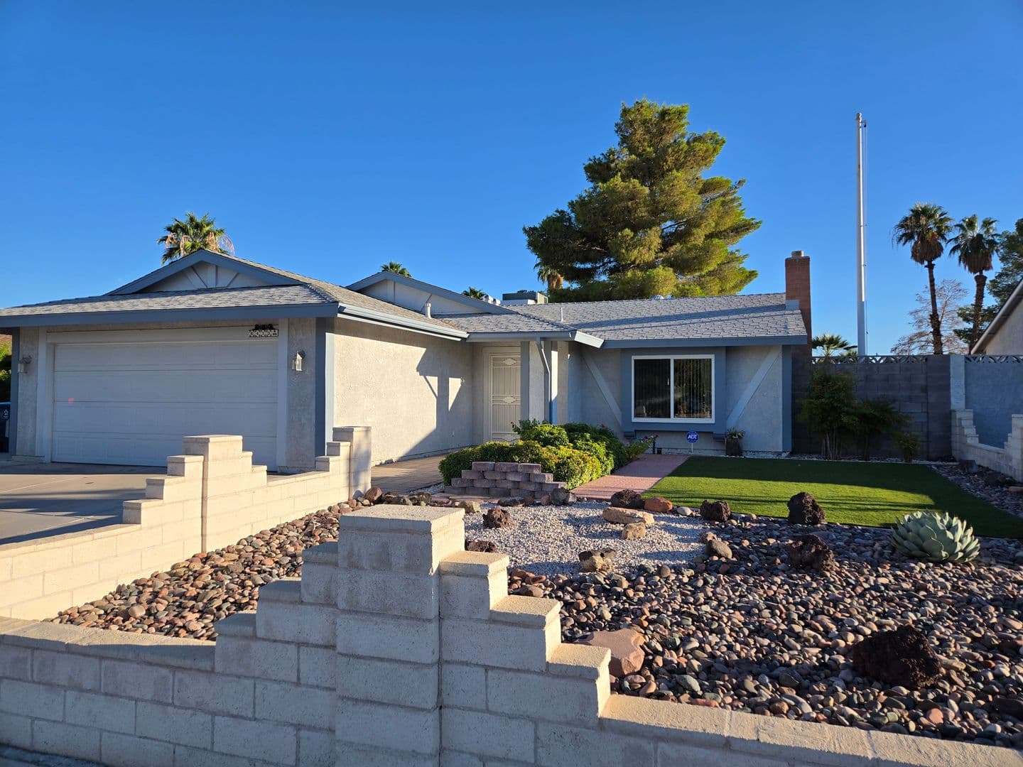 Las Vegas House: 6413 W Roy Rogers Dr.