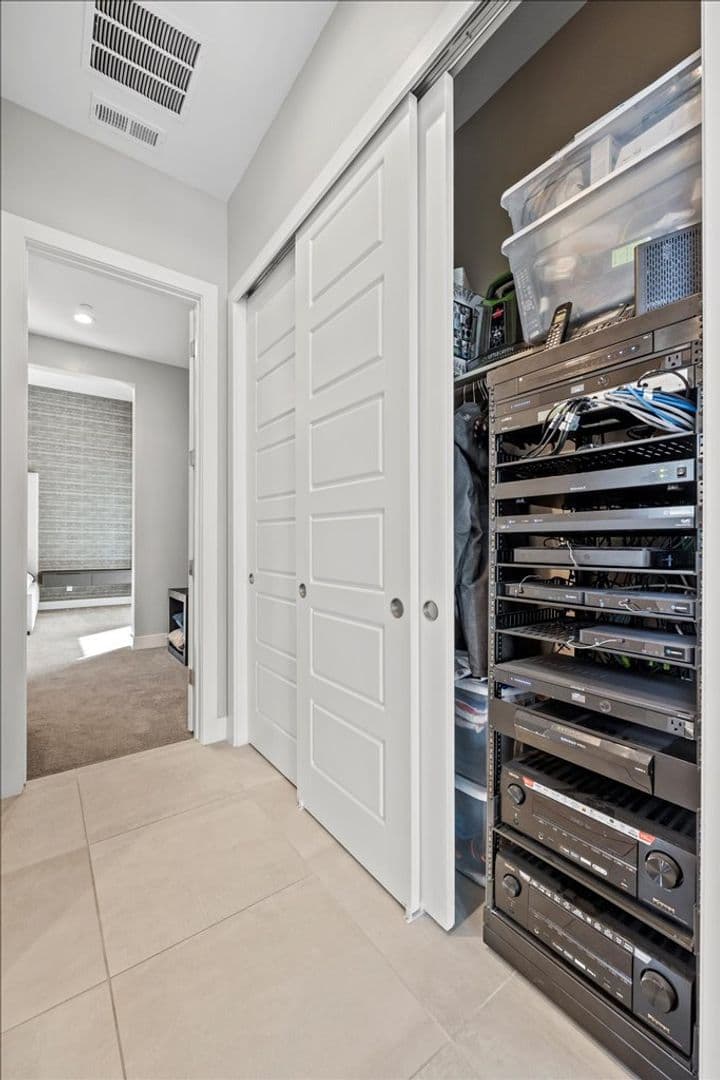 Las Vegas House: 10950 Earth Hues Ct
